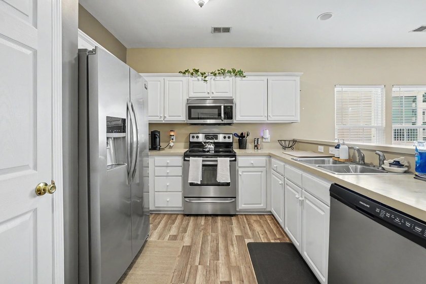 Welcome Home to Sweetwater at Indian Wells/ 2 Beds | 2 Baths | - photo 4