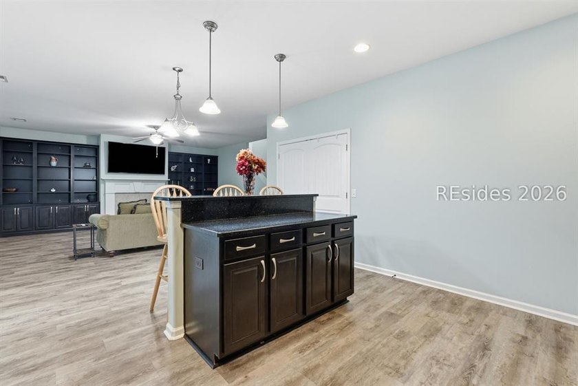Beautiful 5-bedroom, 3-bath home in the highly sought-after - photo 13