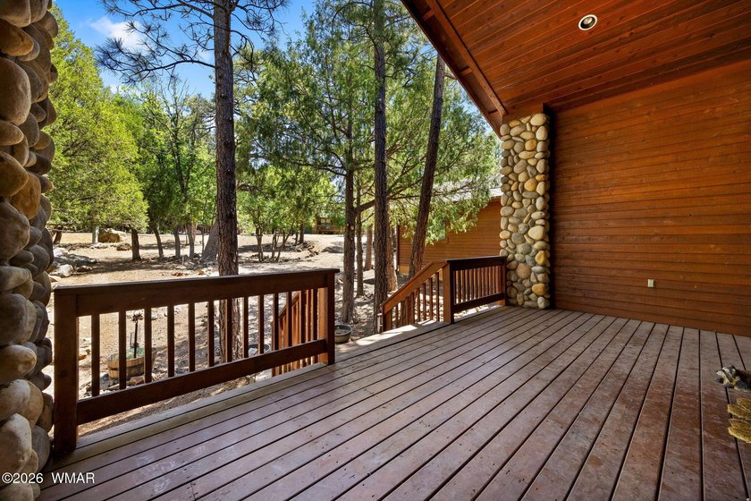 Wake up to breathtaking furnished waterfront views from this - photo 12