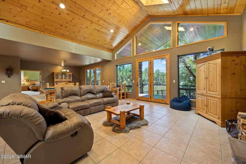 Wake up to breathtaking furnished waterfront views from this - photo 14