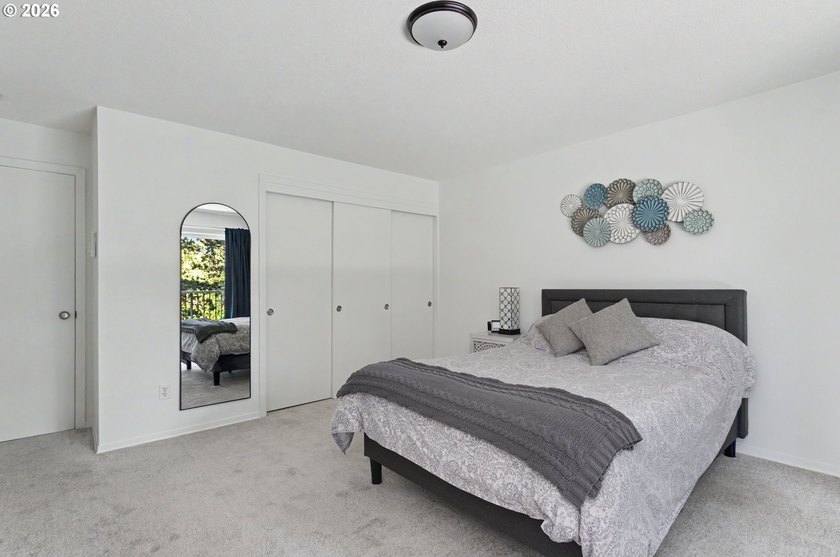Hard-to-find single-level condo living in one of Lake Oswego's - photo 16