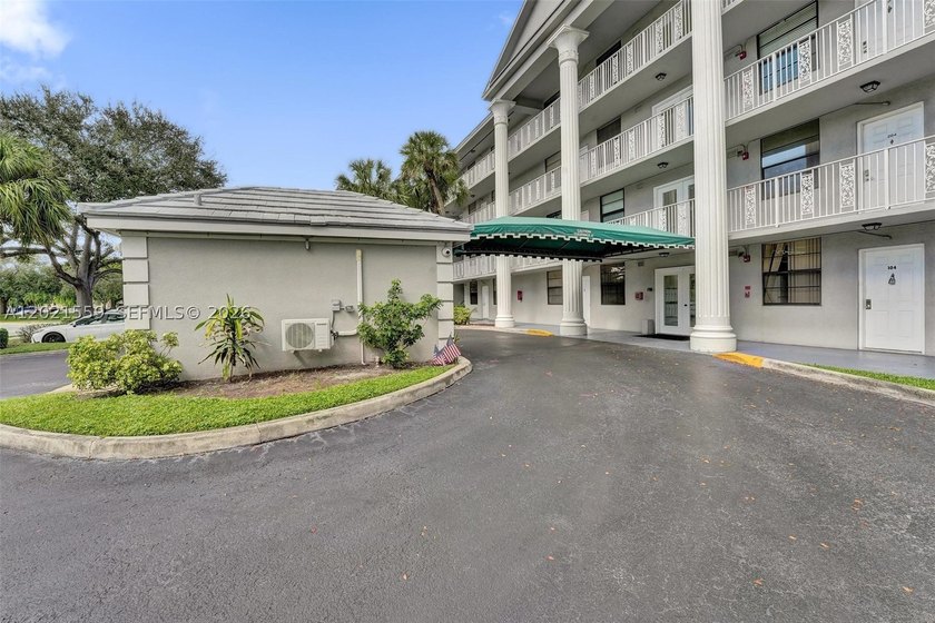 Spacious &amp; rarely available SUPERIOR model in the highly - photo 18