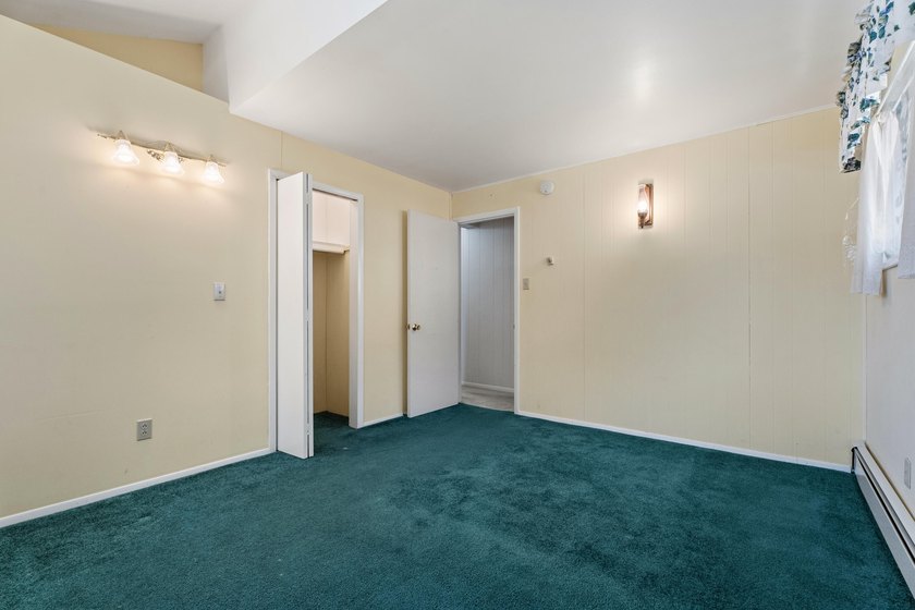 Beautiful home overlooking Lake Geneva and the beach on CCR - photo 18