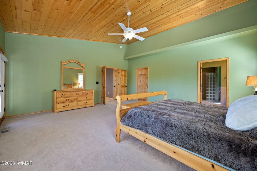 Wake up to breathtaking furnished waterfront views from this - photo 21