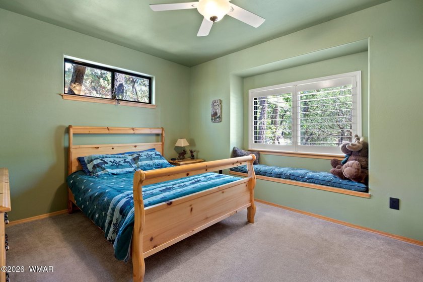 Wake up to breathtaking furnished waterfront views from this - photo 25