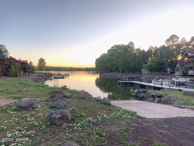 Wake up to breathtaking furnished waterfront views from this - photo 47