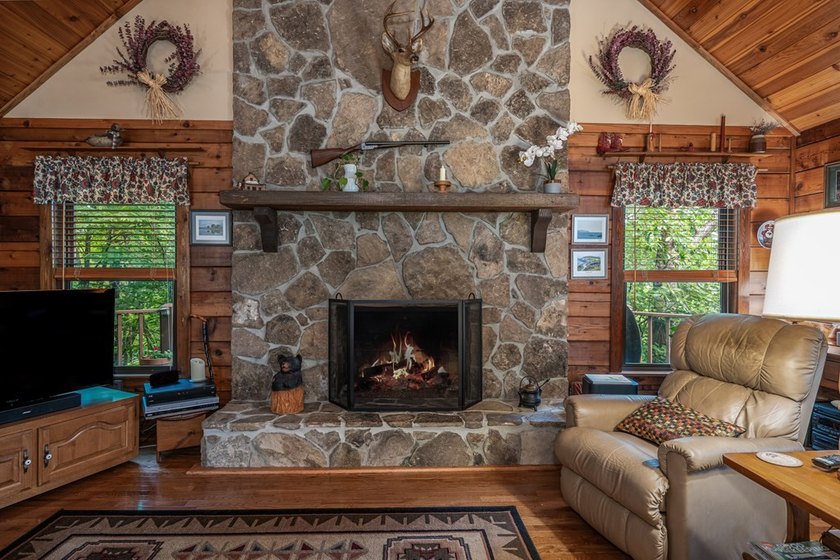 Authentic log cabin charm including Hiwassee River frontage - photo 11