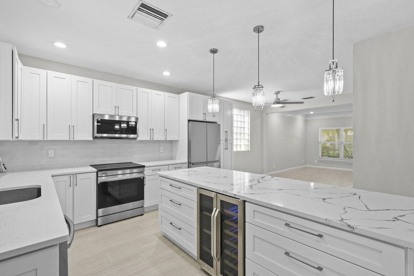 Palm City living at its finest in coveted Palm Pointe! Rarely - photo 19
