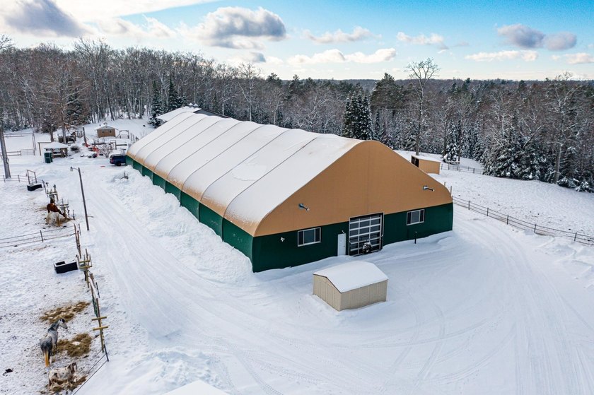 Plum Lake Event &amp; Equestrian Center is a rare 40-acre hobby farm - photo 4