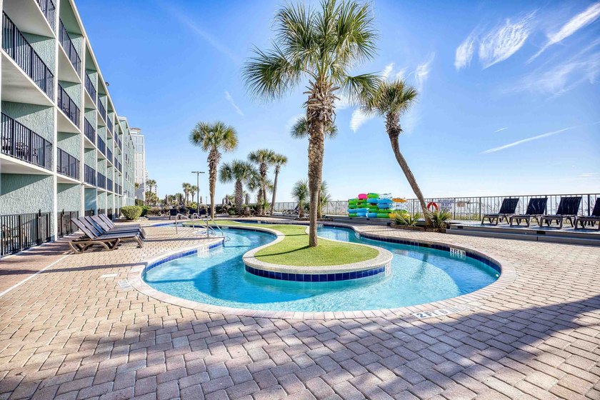 This newly renovated efficiency unit offers an incredible - photo 8