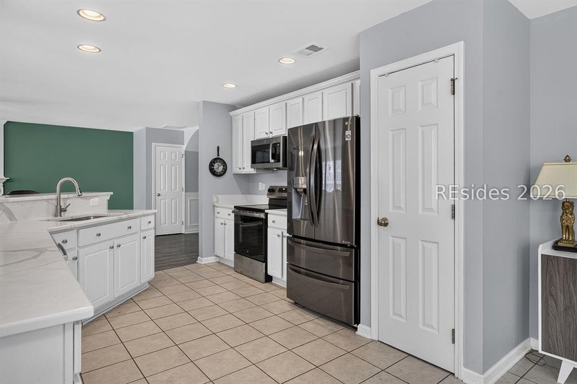 Welcome Home to this beautifully updated 4BR/2.5BA home in - photo 11