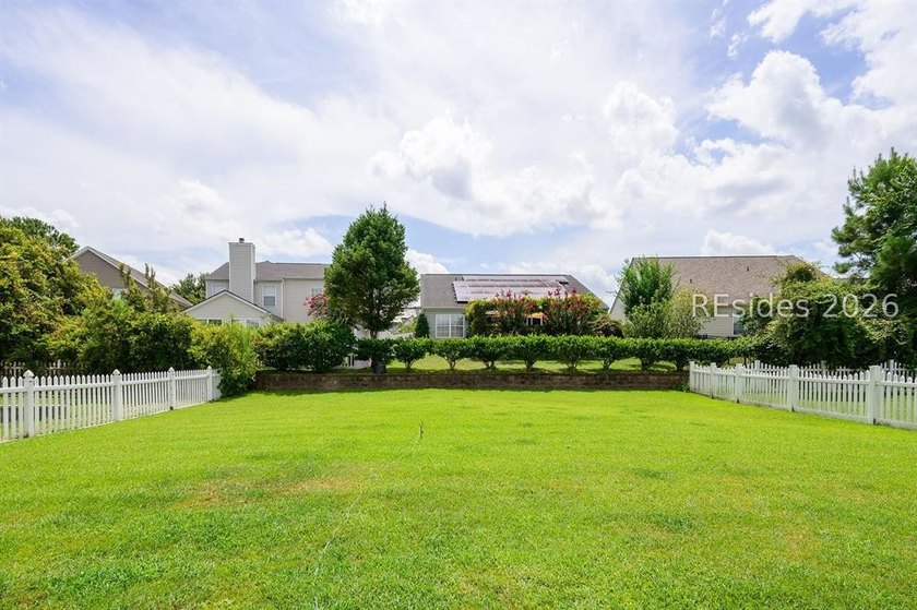 Welcome Home to this beautifully updated 4BR/2.5BA home in - photo 18