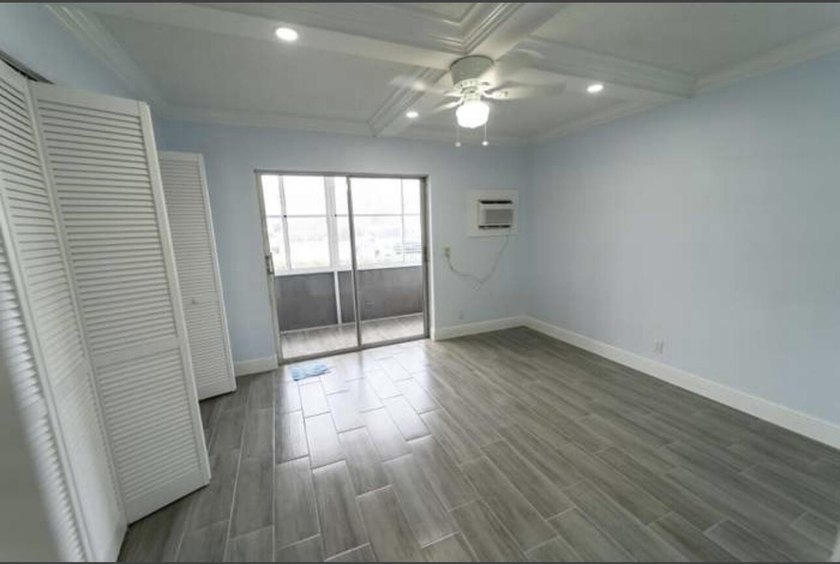 Turn Key, renovated 1 bedrooms and 1 bathrooms, 1st floor unit - photo 7