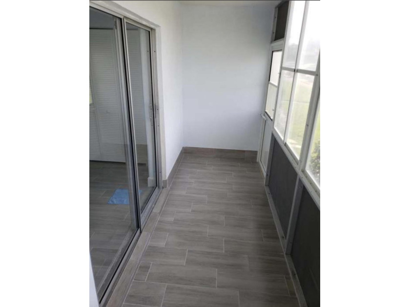 Turn Key, renovated 1 bedrooms and 1 bathrooms, 1st floor unit - photo 9
