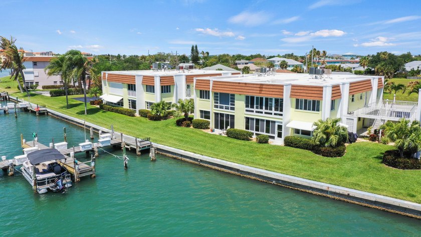 Welcome to the 55+ community of the Colonnades. Exceptional - photo 31