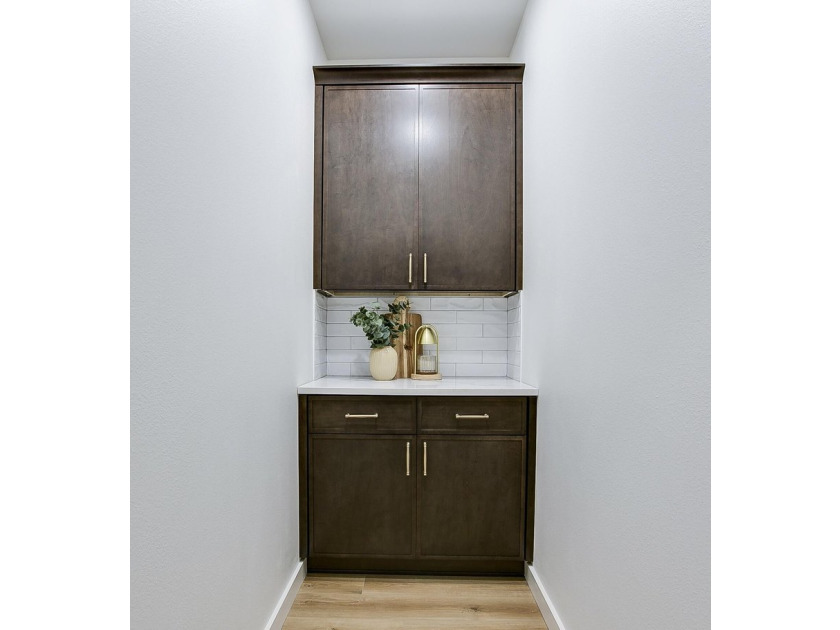 Welcome to this beautifully crafted new construction home - photo 11