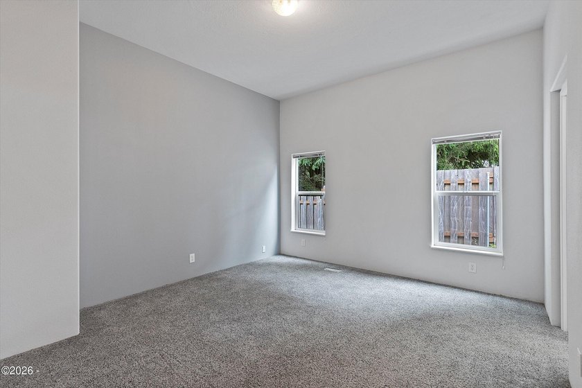Welcome to this spacious and versatile 2,500 sqft home tucked - photo 15