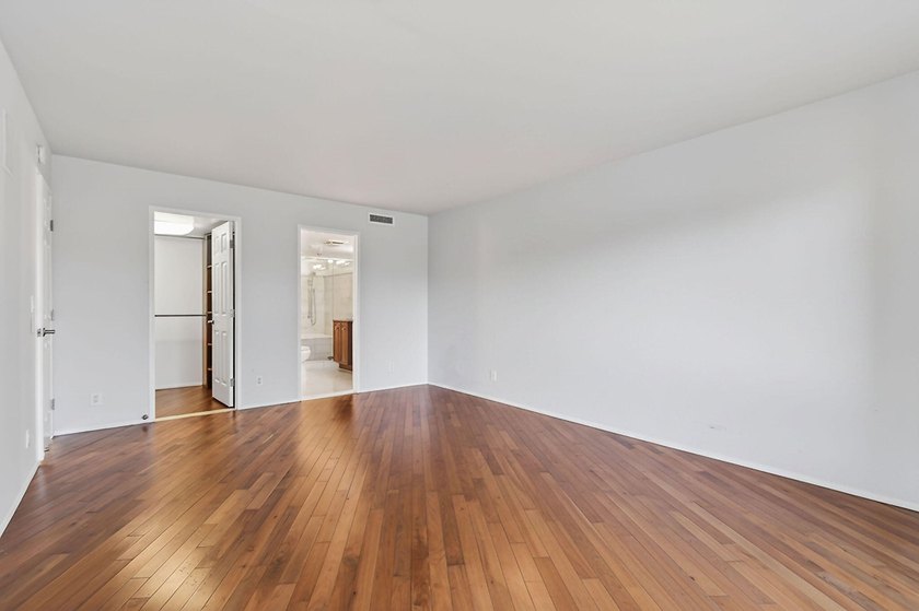Rarely available 3rd-floor corner residence in the most sought - photo 15
