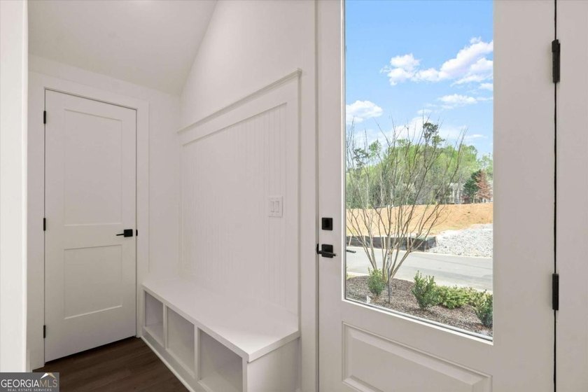 The Emery Contemporary offers luxury, flexibility, and - photo 19