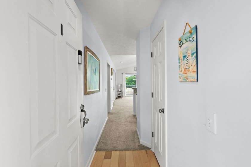 Welcome to Waterway Village! This beautifully updated - photo 3