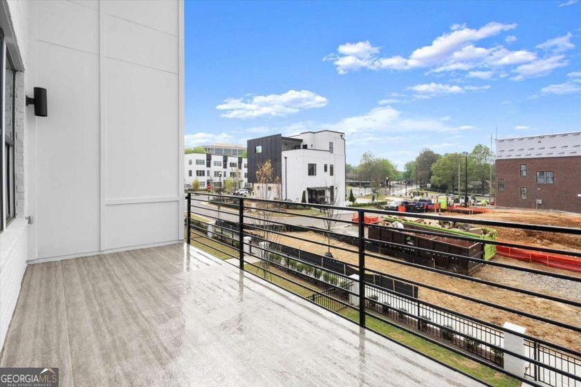 The Emery Contemporary offers luxury, flexibility, and - photo 34