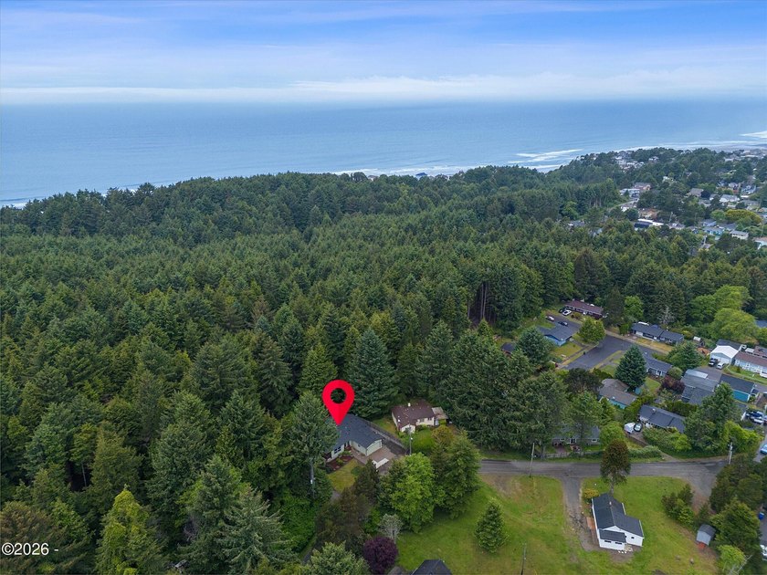 Welcome to this spacious and versatile 2,500 sqft home tucked - photo 45