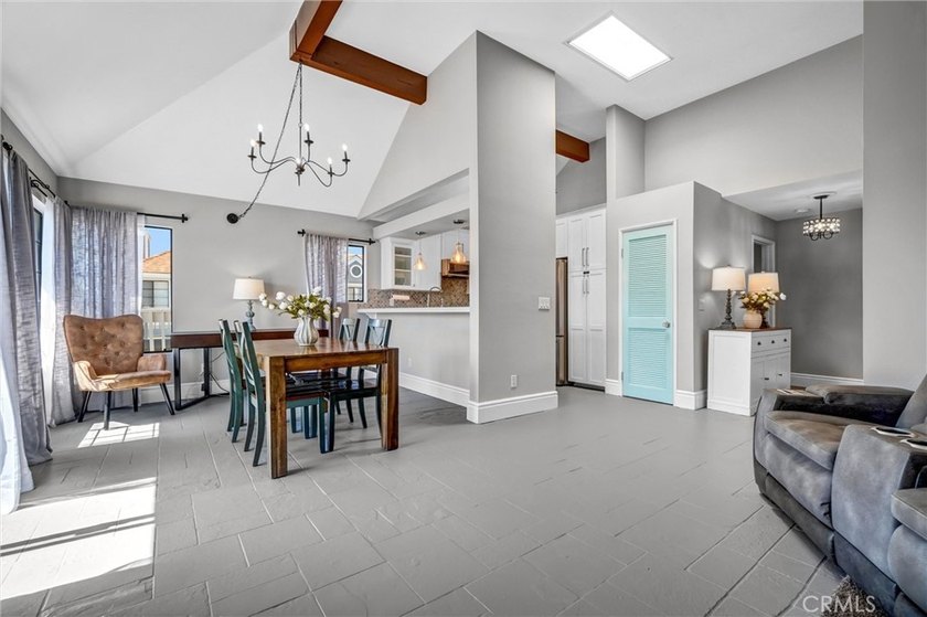 Exceptional end unit 3 bedroom, no one above you, tranquil - photo 13