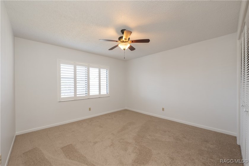 One or more photo(s) has been virtually staged. Beautiful luxury - photo 19