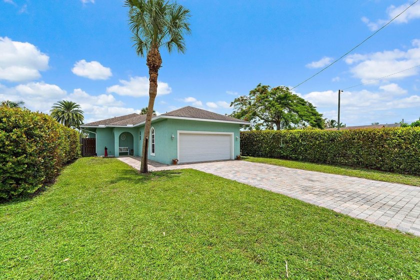 Welcome to this charming 3 bedroom, 2 bath, CBS, POOL home - photo 26