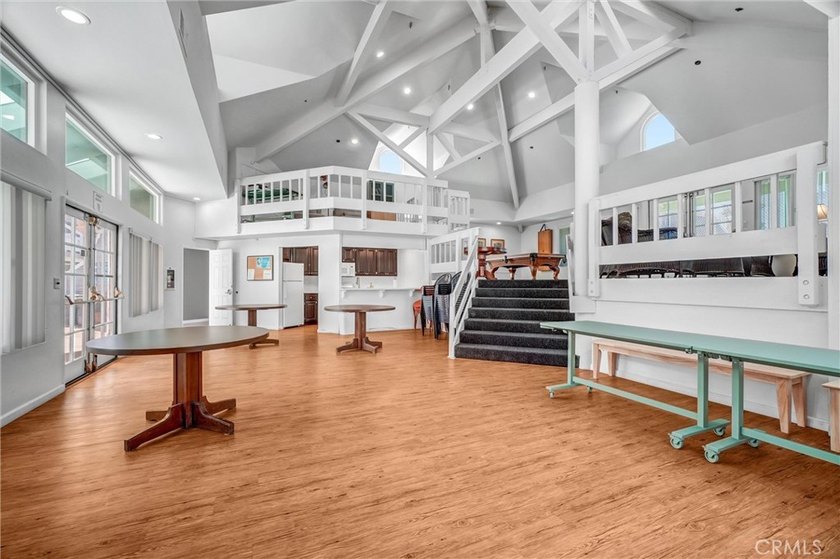 Exceptional end unit 3 bedroom, no one above you, tranquil - photo 32