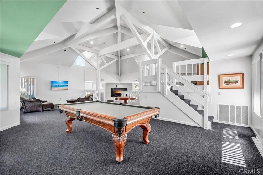 Exceptional end unit 3 bedroom, no one above you, tranquil - photo 33