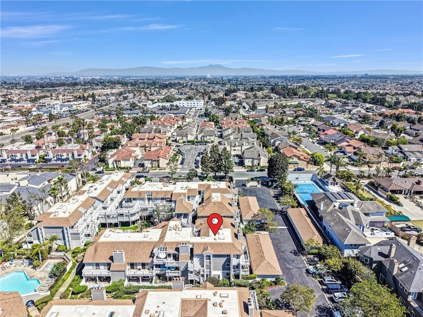Exceptional end unit 3 bedroom, no one above you, tranquil - photo 37