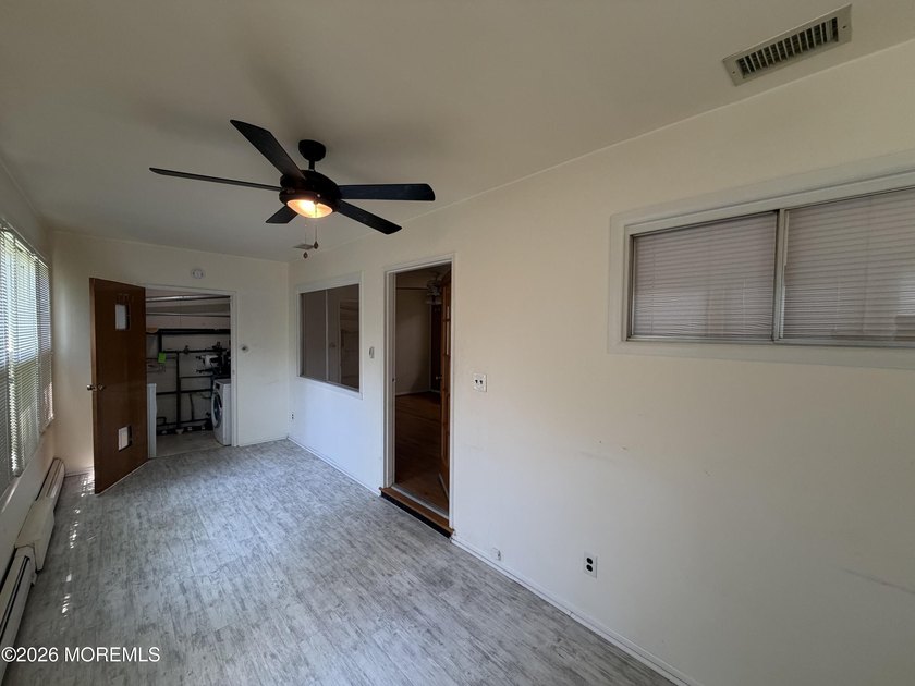 Welcome to Cedar Glen Homes! 55 and older community - photo 4