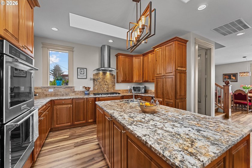 Coastal luxury meets comfort in this custom home within a - photo 15