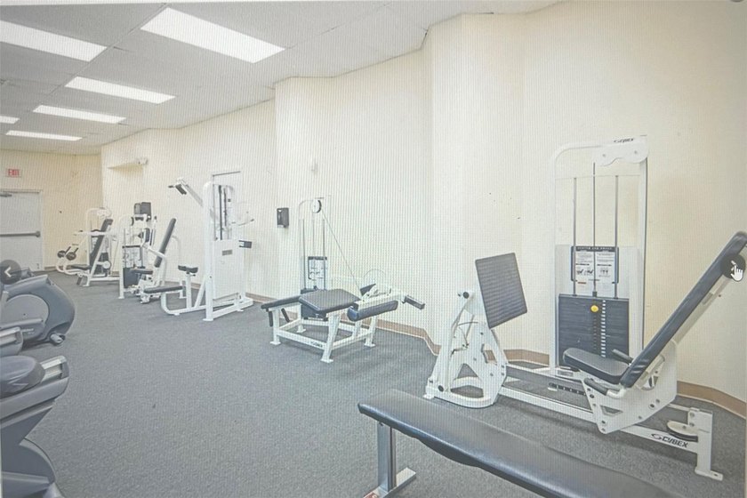 NICE SPACIOUS 2 BEDROOM, 2 BATHROOM CONDO IN NORTH MARGATE - photo 19
