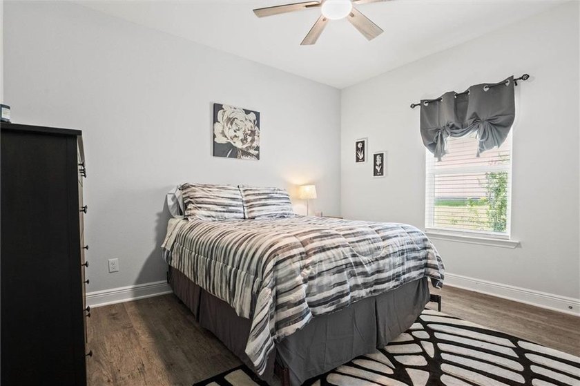 Move-in ready and priced to sell! This beautiful Hawthorne Plan - photo 23
