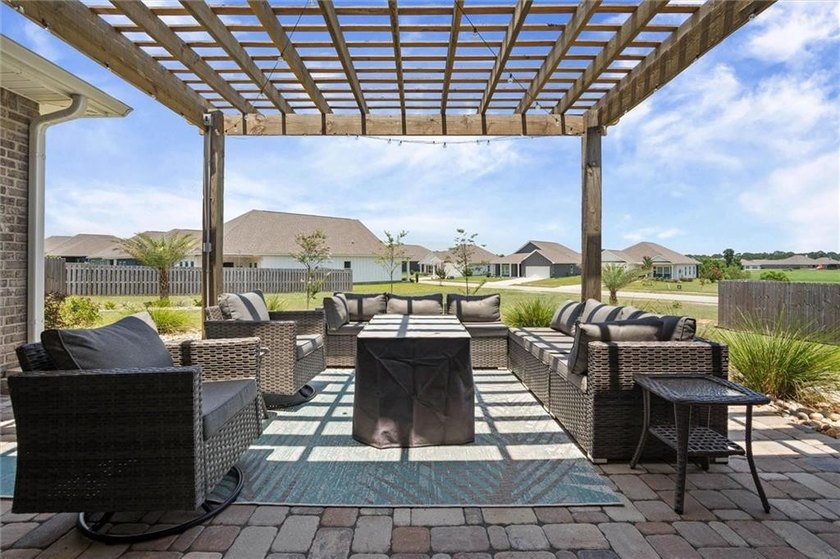 Move-in ready and priced to sell! This beautiful Hawthorne Plan - photo 30