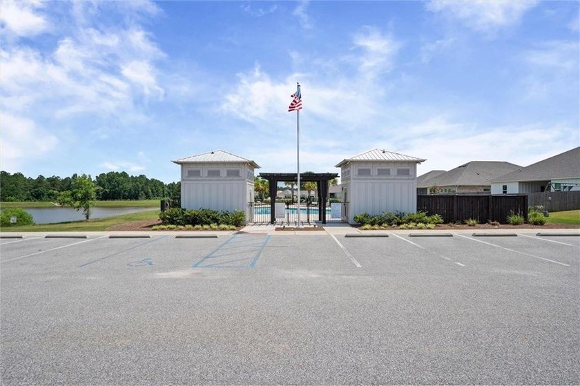 Move-in ready and priced to sell! This beautiful Hawthorne Plan - photo 44