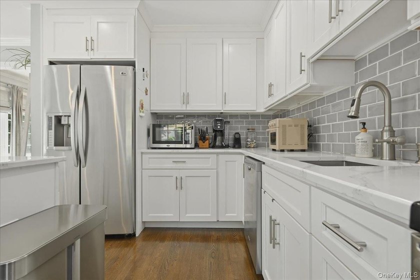 Set into this charming 4 Bedroom Split level on quiet cul de sac - photo 18