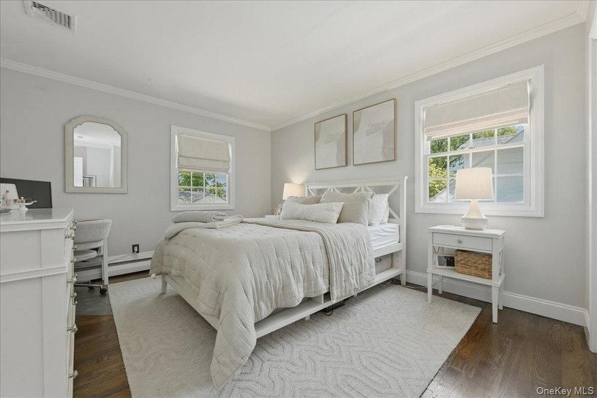 Set into this charming 4 Bedroom Split level on quiet cul de sac - photo 23