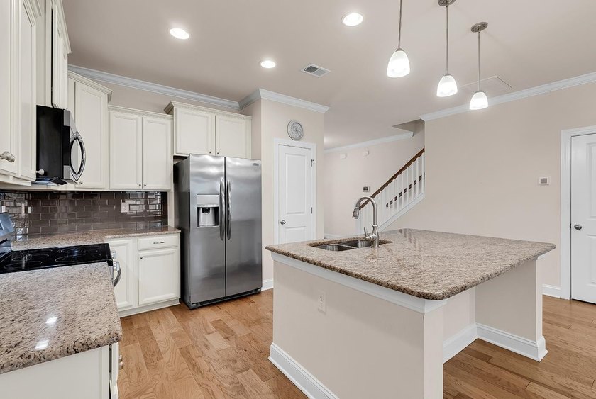 Welcome to Blackwater at the Dye Estates. This 3 bedroom 2 1/2 - photo 8