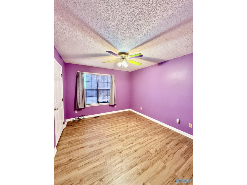 Nice, private, 3 bedroom, 2 bath home located minutes from Weiss - photo 25