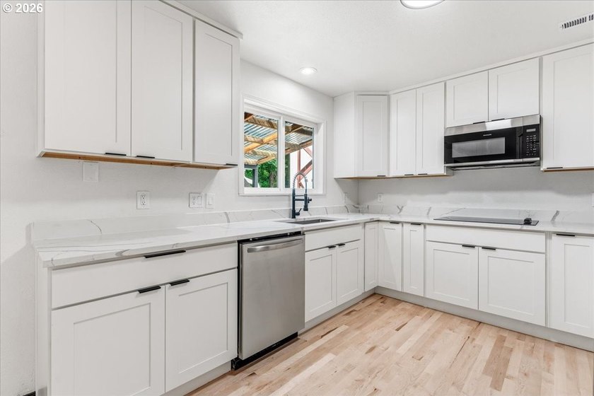 Discover the perfect blend of privacy, versatility, and Columbia - photo 13