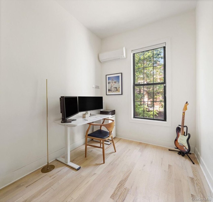 Set on a picturesque tree-lined block in the heart of Bed-Stuy - photo 10