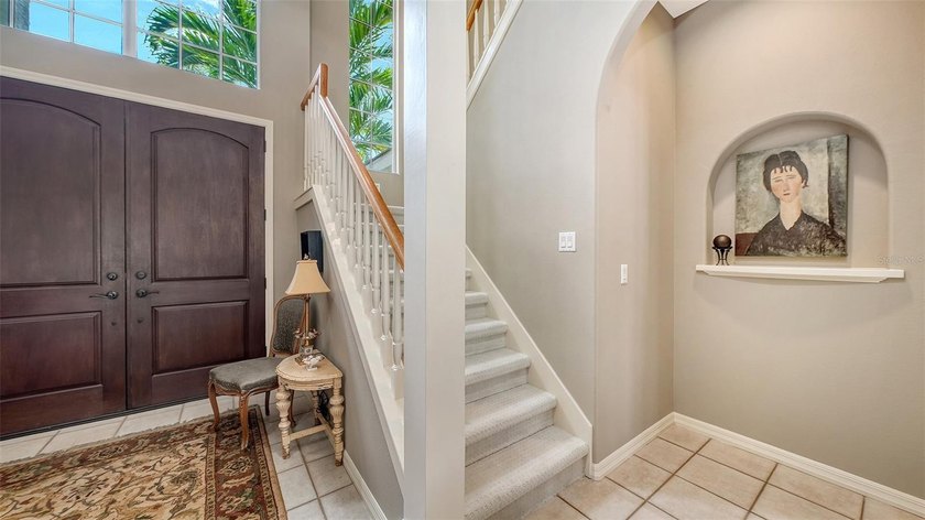 Welcome to this beautifully custom-built John Cannon home - photo 11