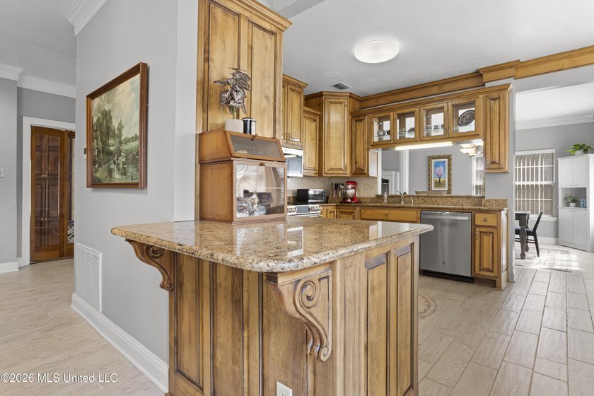 Don't miss out! Take advantage! Beautifully designed home in - photo 21