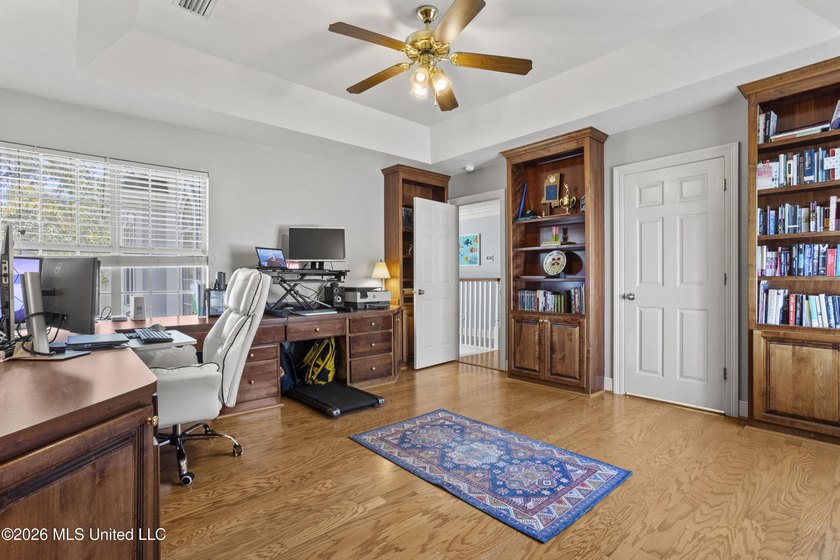 Don't miss out! Take advantage! Beautifully designed home in - photo 38