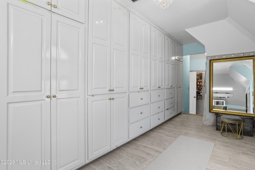 Don't miss out! Take advantage! Beautifully designed home in - photo 48