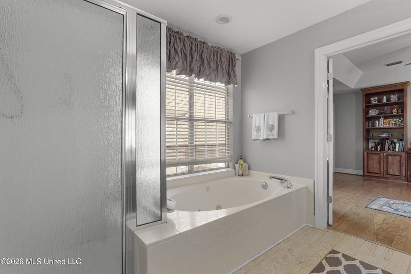 Don't miss out! Take advantage! Beautifully designed home in - photo 49