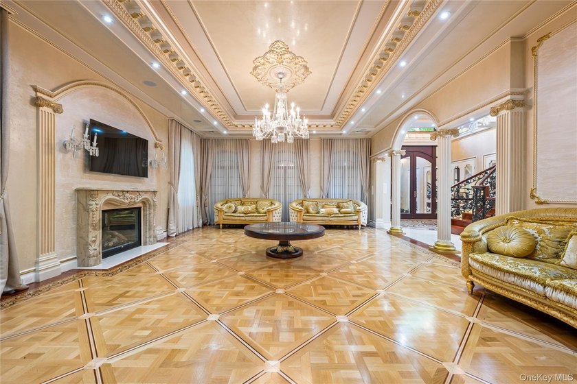 Rarely does a residence of this magnitude come to market - photo 7